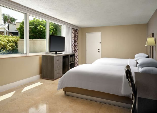 Images DoubleTree by Hilton Grand Hotel Biscayne Bay