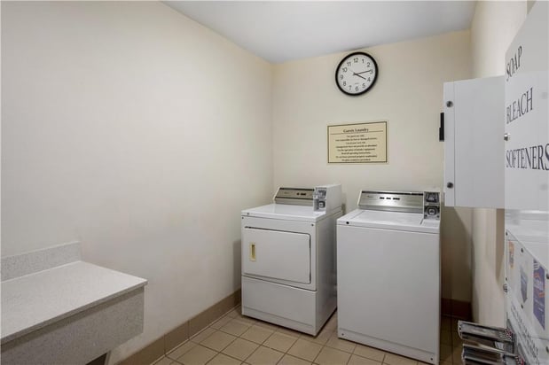 Images Best Western Limestone Inn & Suites