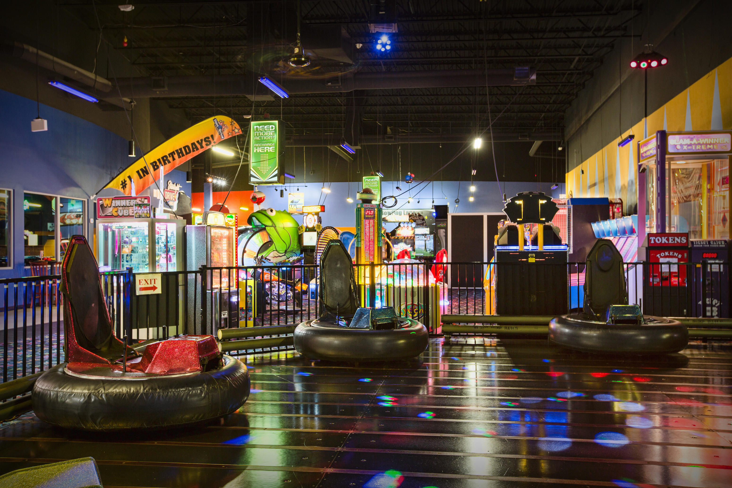 stars and strikes family entertainment centers