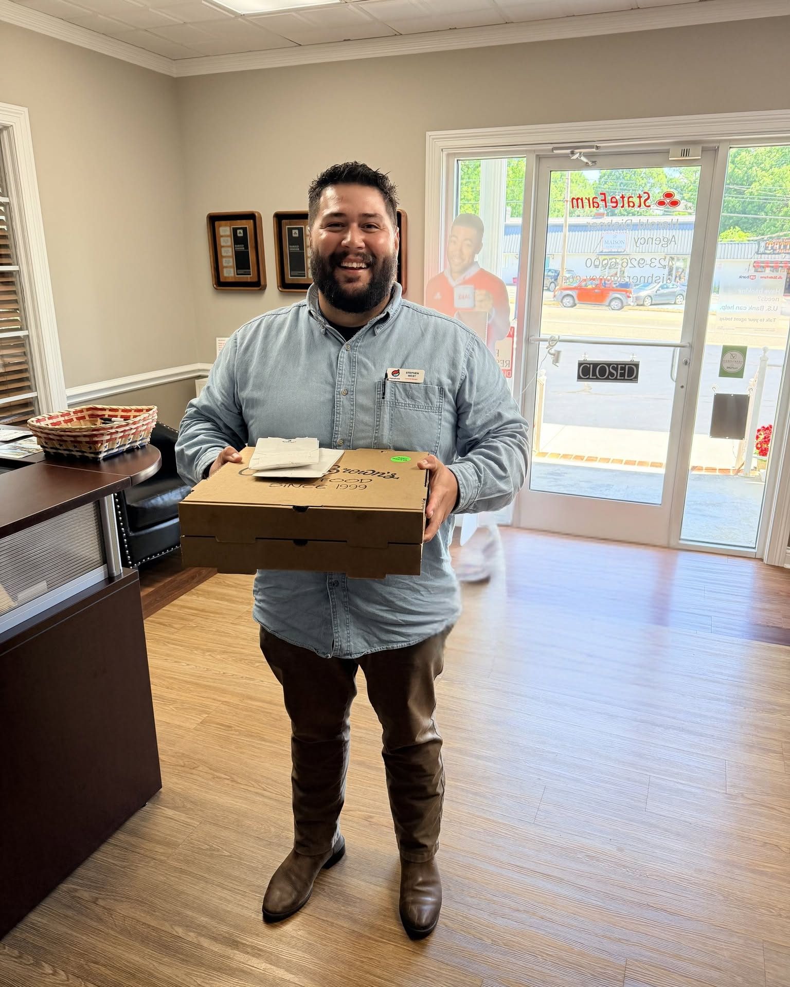 A big thank you to Stephen with Carefree Restoration for treating our office to pizza today. We truly appreciate your kindness and generosity. Thank you for thinking of our team, and be sure to check them out.