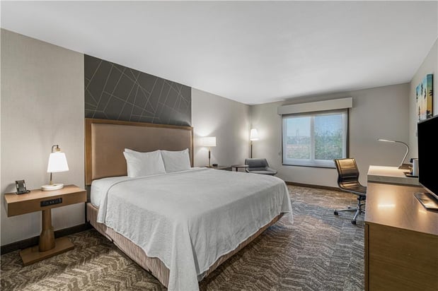 Images Best Western Valencia/Six Flags Inn & Suites