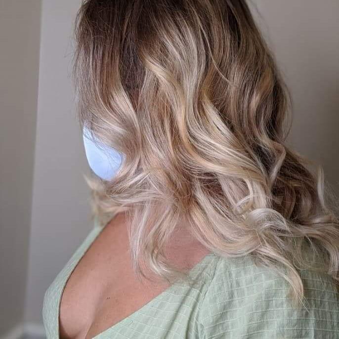 The Hideout Salon and Lounge Photo