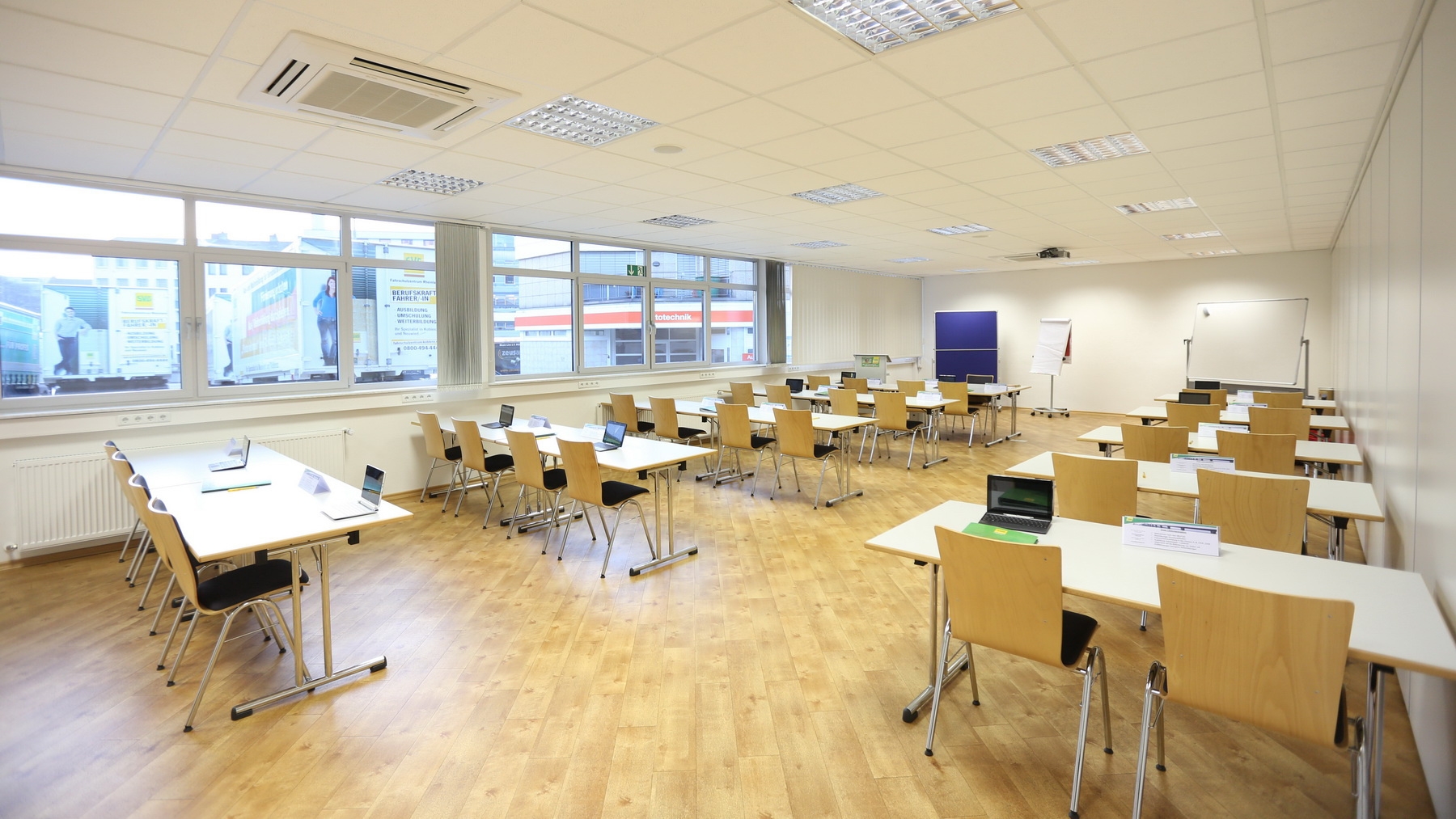 SVG Fahrschulzentrum Rheinland GmbH, Moselring 11 in Koblenz