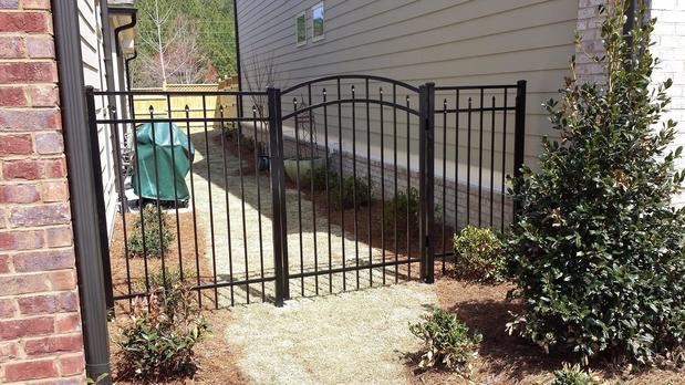 Images NEED-A-FENCE, INC.