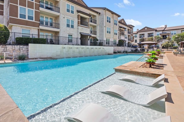 Images Camden La Frontera Apartments