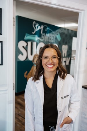 Images Enrich Dental