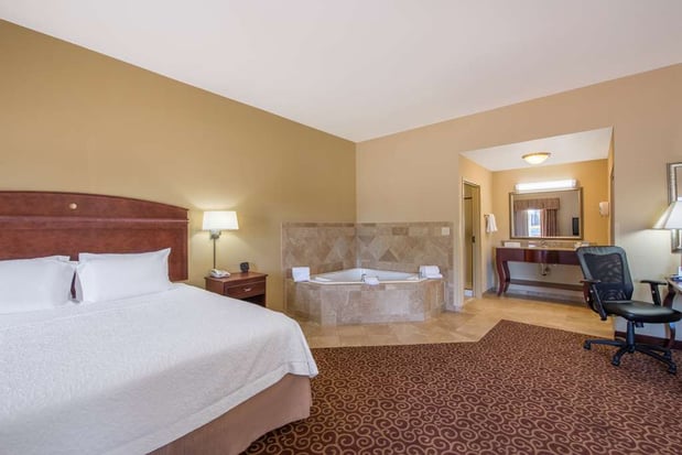 Images Hampton Inn & Suites Oklahoma City - South