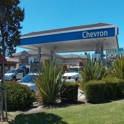 Premier Car Wash & Chevron Photo