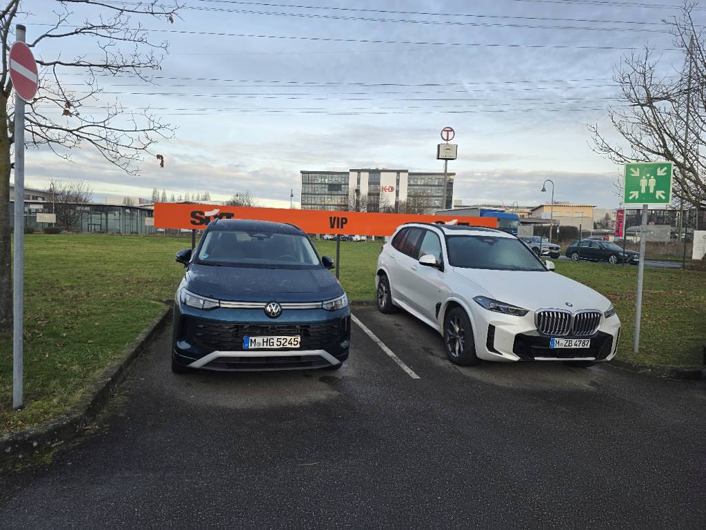 SIXT Mietwagen & Transporter mieten Köln Porz/Gremberghoven, Ettore-Bugatti-Str. 2 in Köln