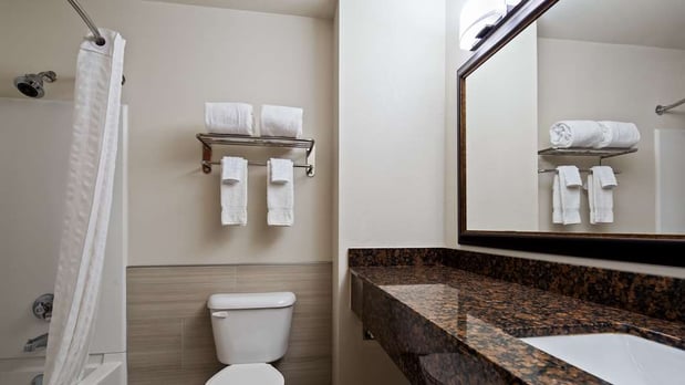 Images Best Western Denton Inn