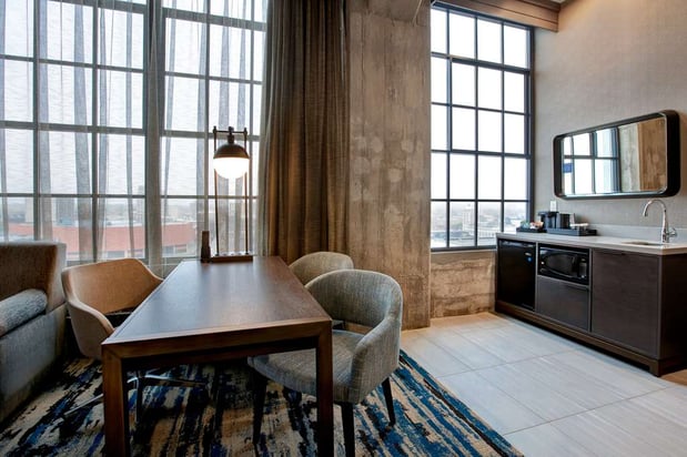 Images Embassy Suites by Hilton Rockford Riverfront