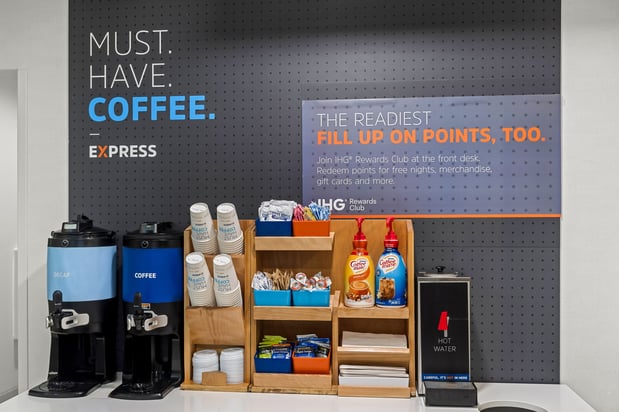Images Holiday Inn Express & Suites Savannah - Midtown by IHG