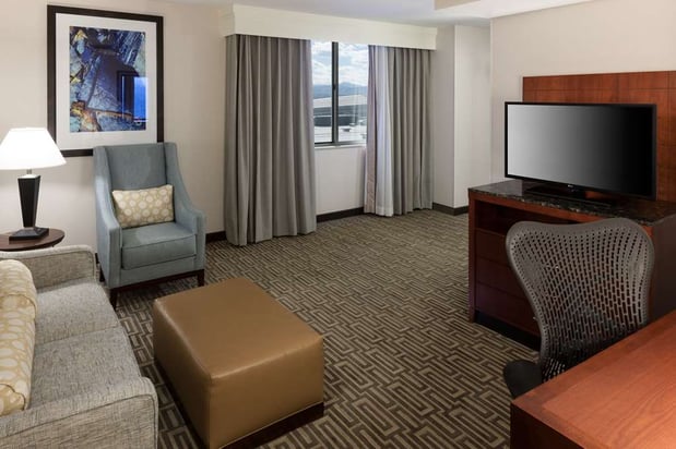 Images Hilton Garden Inn Denver Downtown
