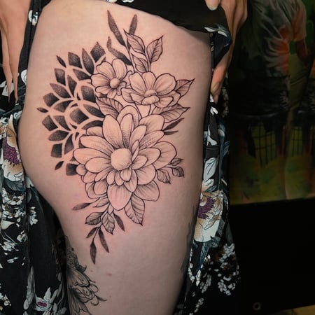 Bilder Bloody Dogs Tattoo & Piercing Inh. Robert Pongrácz