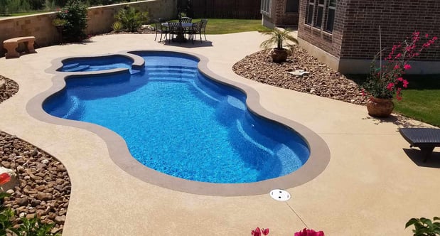 Images Gary's Pool and Patio