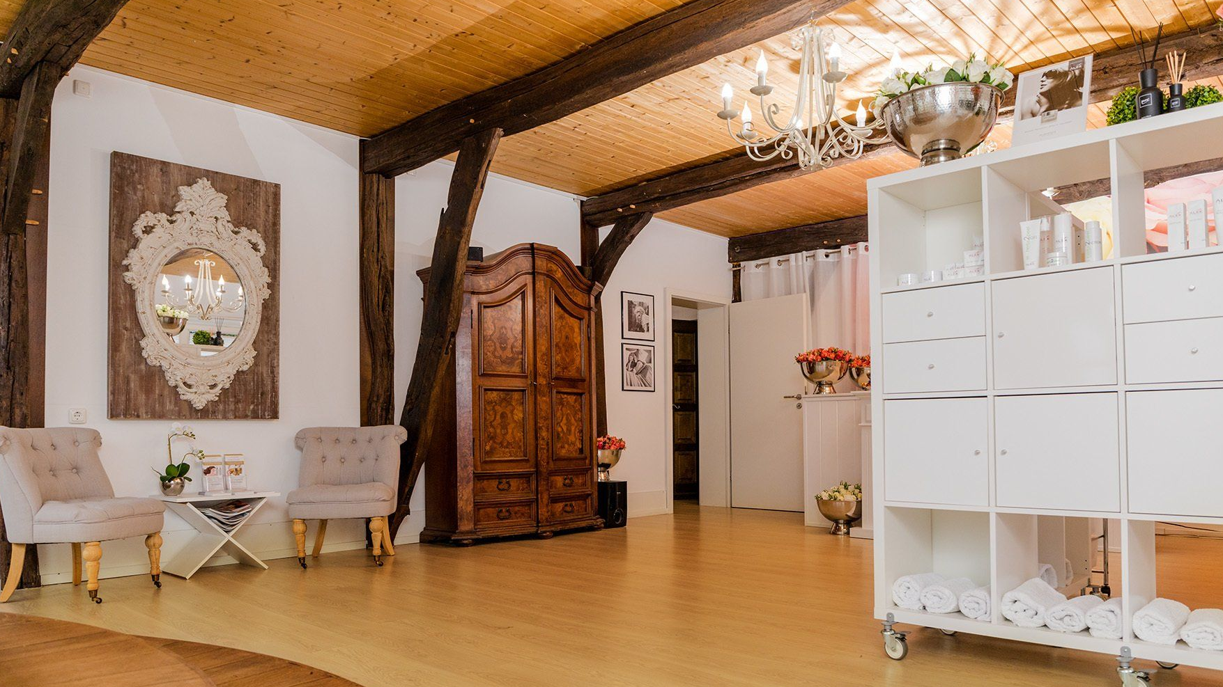 Permanent Make-up Münster, Fachinstitut und Ausbildungsakademie by Monika Knohr, An der Kleimannbrücke 36b in Münster