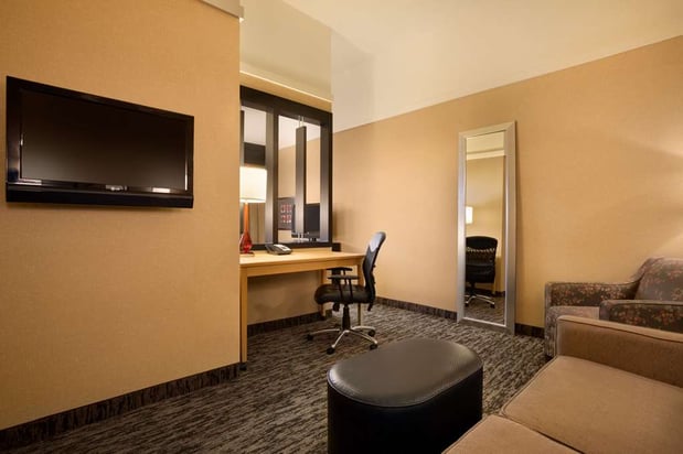 Images DoubleTree by Hilton Hotel Oklahoma City Airport