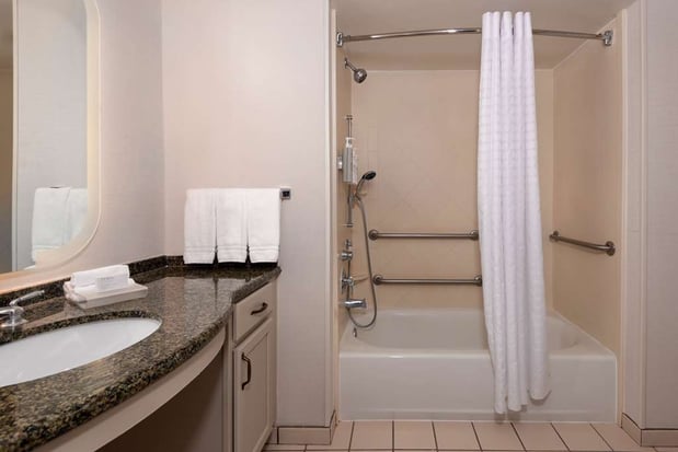 Images Homewood Suites by Hilton Tampa Airport - Westshore