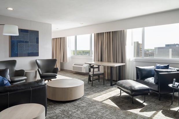 Images Holiday Inn Sioux Falls-City Centre by IHG