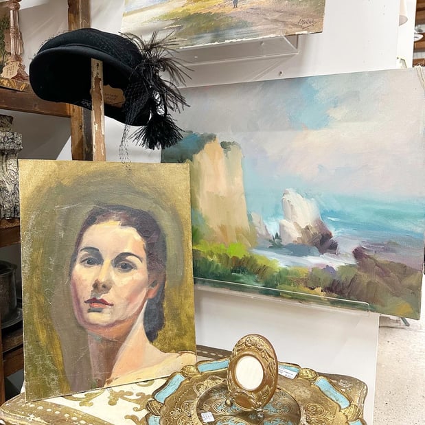 Images The Agoura Antique Mart