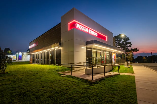 Images Wells Fargo Bank