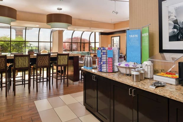 Images Hampton Inn Staunton