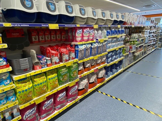 B&M's brand new store in Tunbridge Wells stocks an amazing and ever-changing pet range, from dog and cat food to toys and pet bedding.