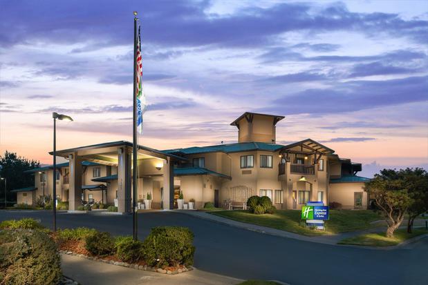Images Holiday Inn Express & Suites Arcata/Eureka-Airport Area, an IHG Hotel