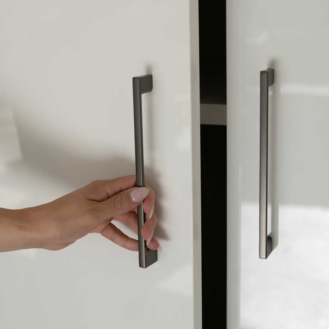 Just because it's a garage doesn't mean you should skimp on style! Our custom cabinet hardware and garage finishes are commercial quality and designer grade.