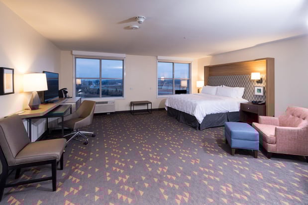 Images Holiday Inn & Suites Detroit - Troy by IHG
