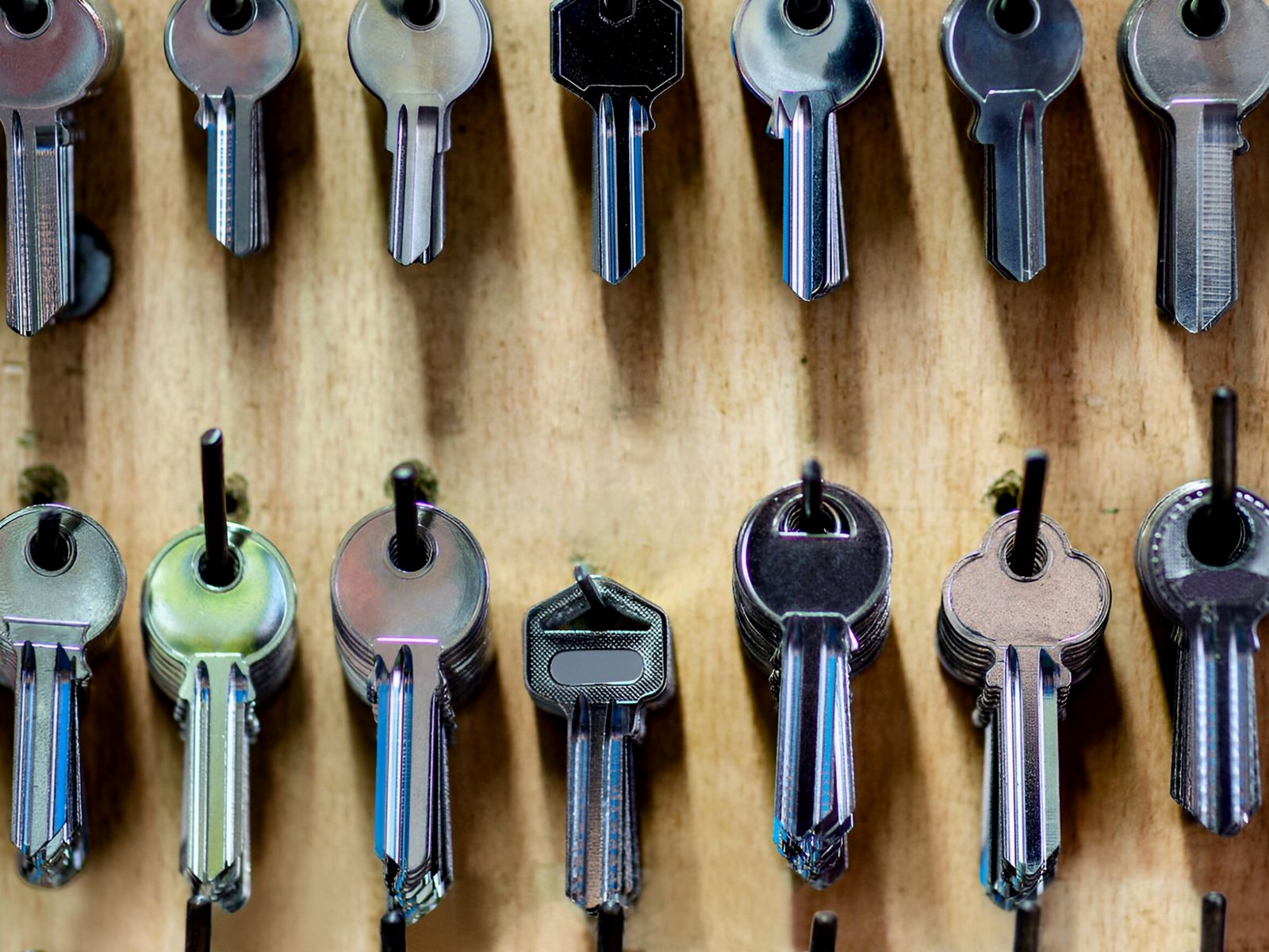 VB Security &amp; Locksmith Solutions Logo