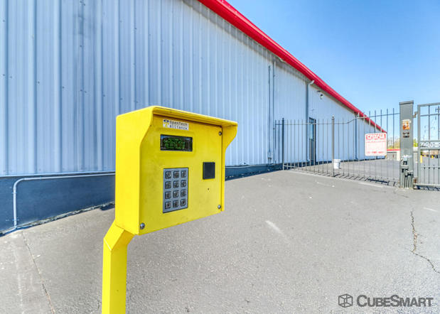 Images CubeSmart Self Storage