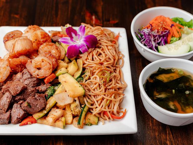 Images Wakatobi Japanese Grill Hibachi and Sushi