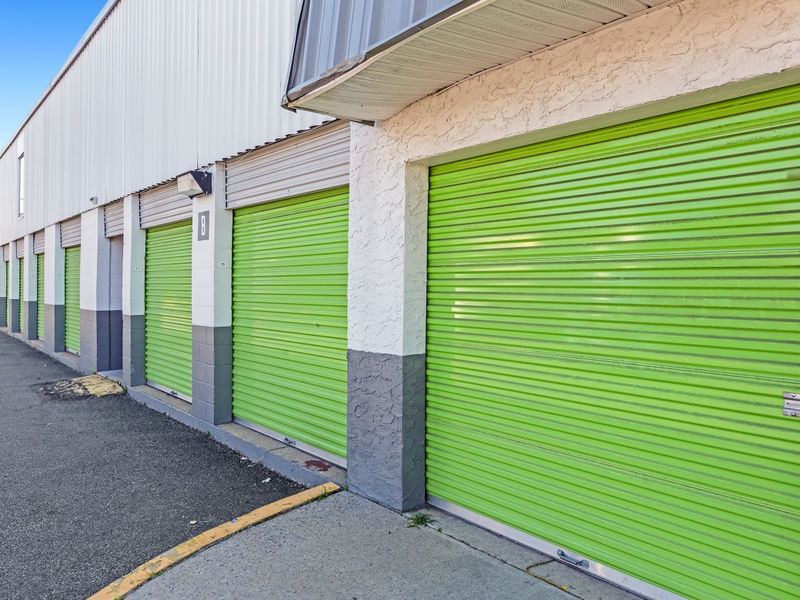 3283_Exterior Units 
