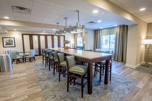 Images Hampton Inn Amesbury