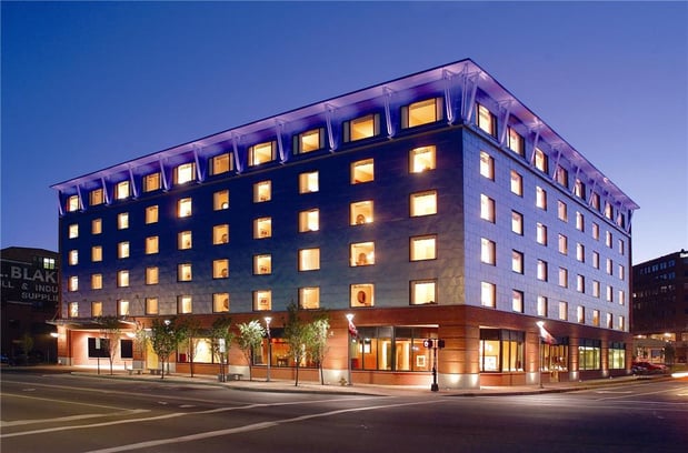 Images Hilton Garden Inn Portland Downtown Waterfront