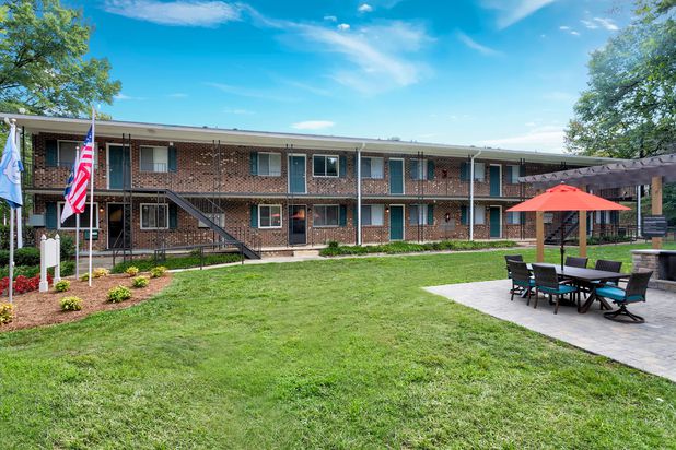 Images Estes Park Apartments