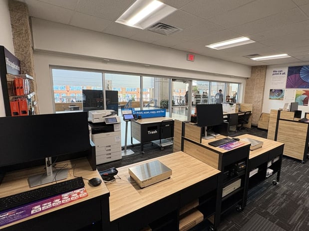 Images FedEx Office Print & Ship Center