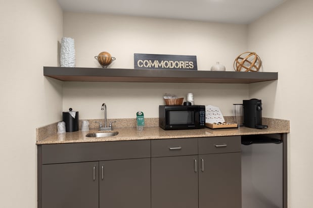 Images Holiday Inn Nashville-Vanderbilt (Dwtn) by IHG