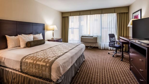 Images Best Western Plus Philadelphia Airport South at Widener University