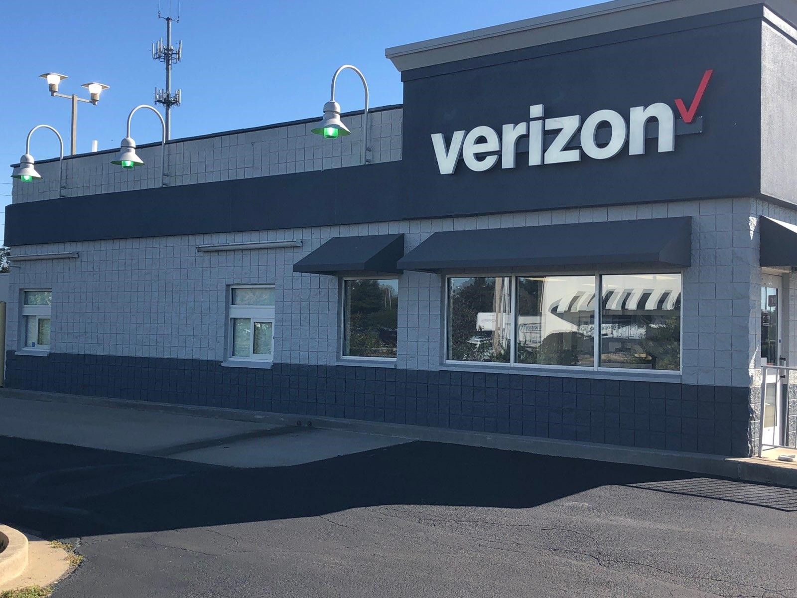 TCC, Verizon Authorized Retailer
81 N State Road 135
Greenwood, IN