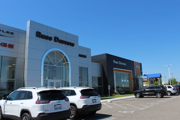Images Russ Darrow Chrysler Dodge Jeep Ram of Milwaukee