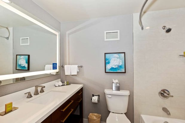 Images DoubleTree by Hilton Whittier Los Angeles