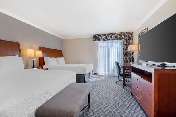 Images Best Western Plus Marina Shores Hotel