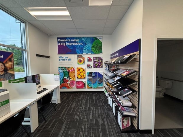 Images FedEx Office Print & Ship Center