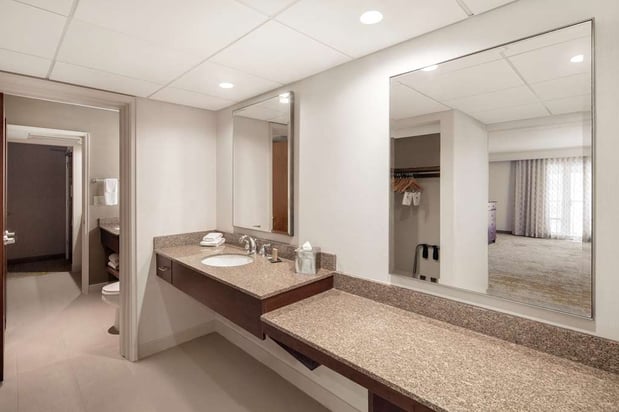 Images DoubleTree by Hilton Hotel Ontario Airport