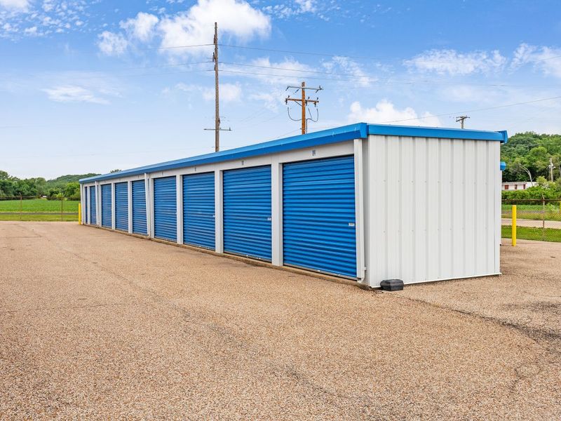 Interior Units - Storage Express at 9514 S Powell Rd, Peoria, IL 61607 