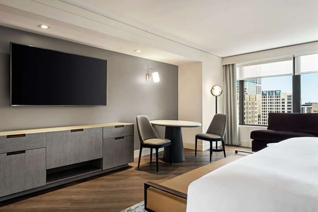 Images Hilton Grand Vacations Club Chicago Magnificent Mile