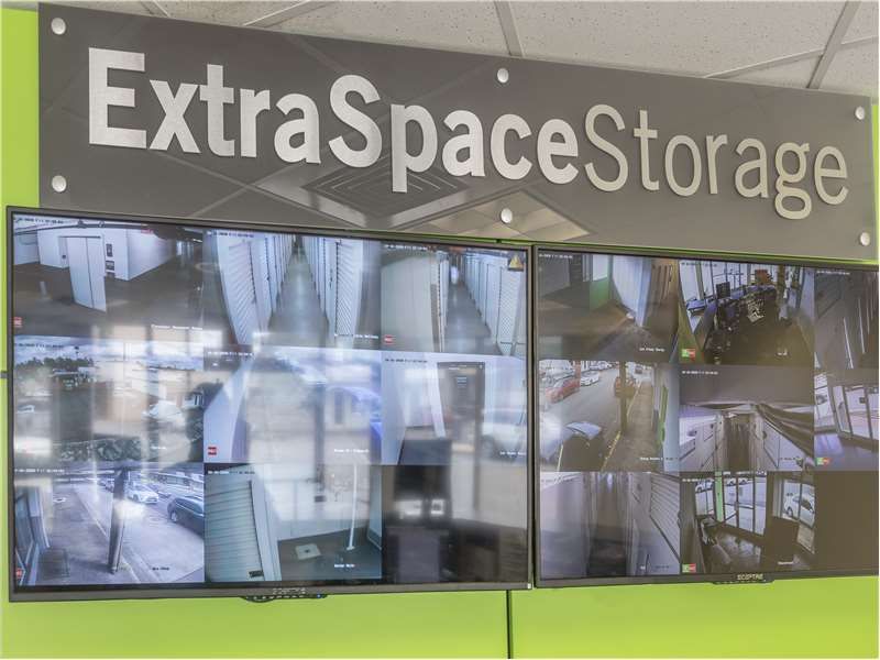 Security Screens - Extra Space Storage at 620 California Ave, Wahiawa, HI 96786