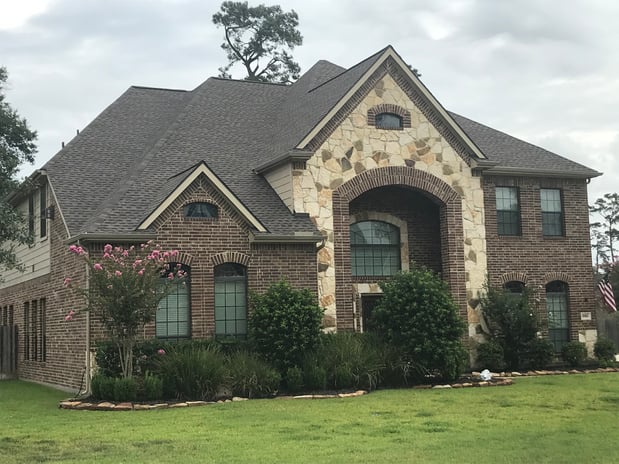 Images Dlg roofing company inc